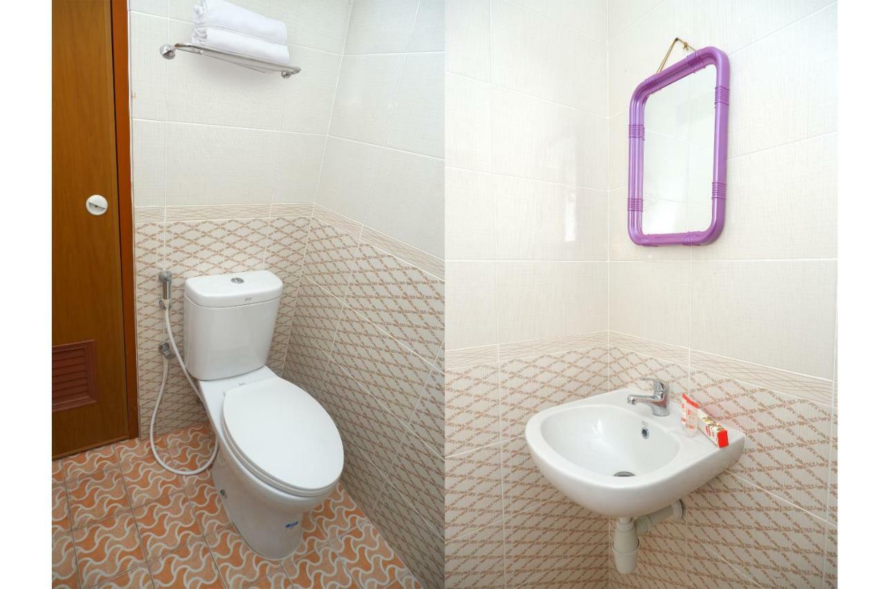 Hotel Pelangi Indah Семаранг Экстерьер фото
